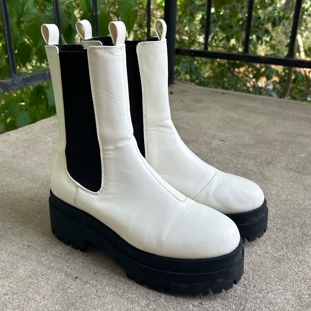 H&M White Platform Boots Women’s 9.5